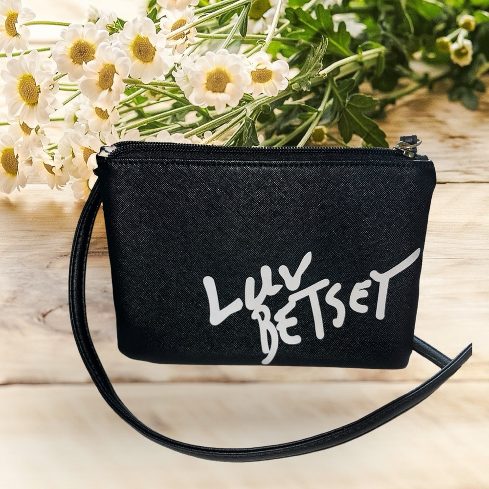 Betsy Johnson crossbody bag/wristlet